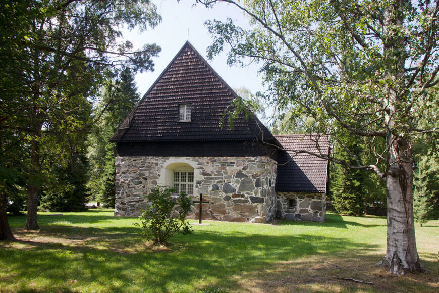 Tampereen vanhin kirkko, Messukylän vanha kirkko, on keskiaikainen kivikirkko.