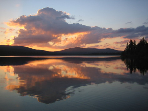 Luirojärvi auringon laskiessa