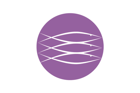 Tampereen seurakuntayhtymän logo: violetti leipä, jonka yllä on kolme kalaa. Tyyli on abstrakti ja graafinen.