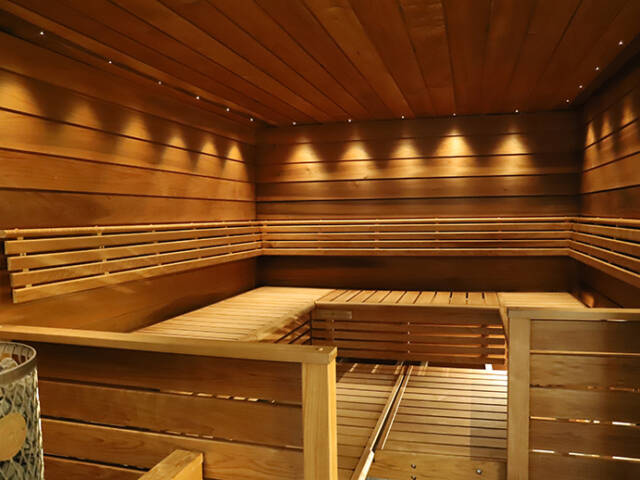 Aito-keskuksen päärakennuksen sauna.