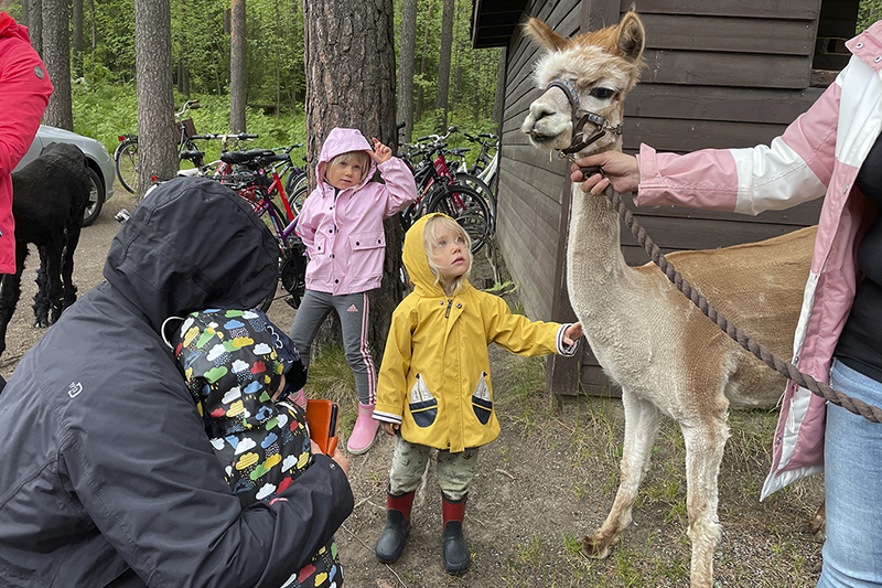 Kesäleiripäivä Lielahden kirkolla kesällä 2022.