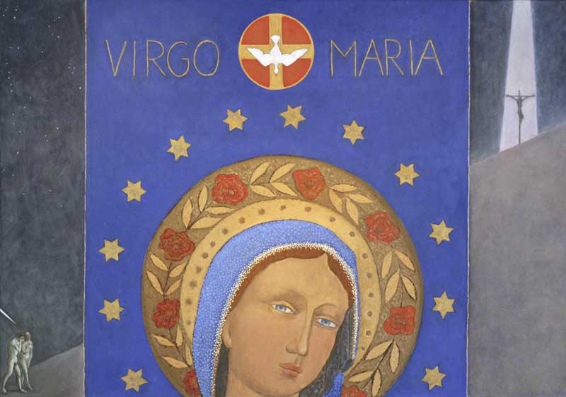 Neitsyt Marian päätä ympäröi kultainen pyhimyskehä, jossa on ruusuja, ja sinisessä taustassa lukee VIRGO MARIA.