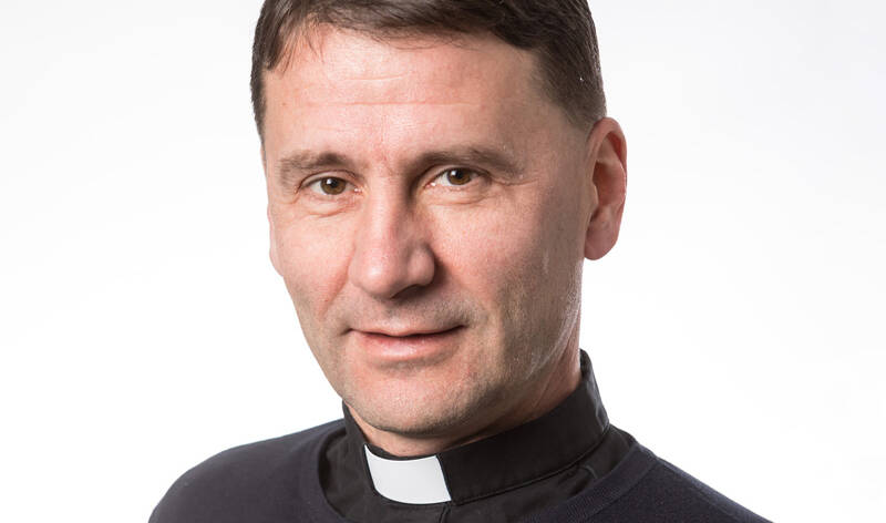Olli-Pekka Silfverhuth lähikuvassa.